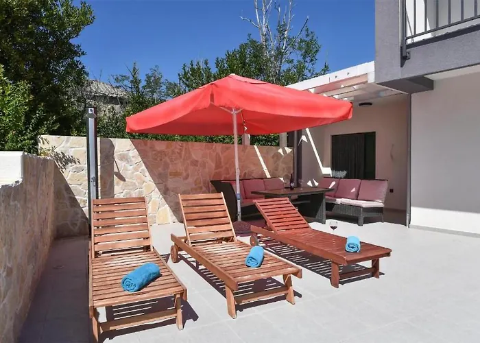 Awesome Home In Privlaka *
