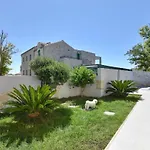 Awesome Home In Privlaka Ferienhaus *