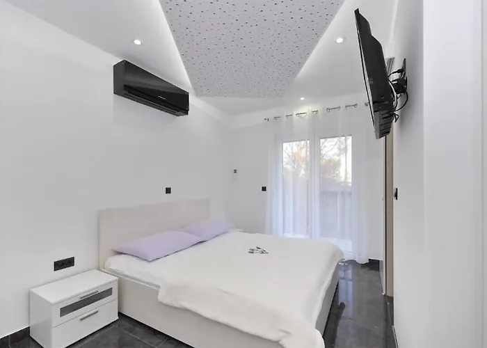 Awesome Home In Privlaka * Privlaka (Zadar)