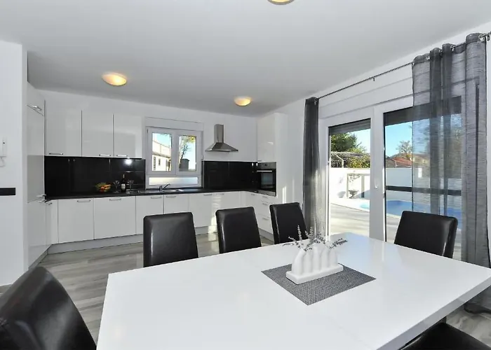 Awesome Home In Privlaka Privlaka (Zadar)